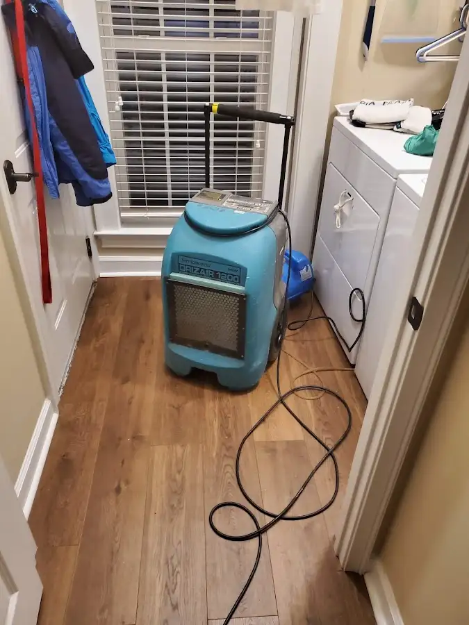 Commercial dehumidifier deployed for Flood Damage Cleanup in Rolling Hills Estates
